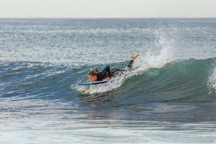 womens-surf-retreat-portugal-with-girl-on-the-wave-big-0